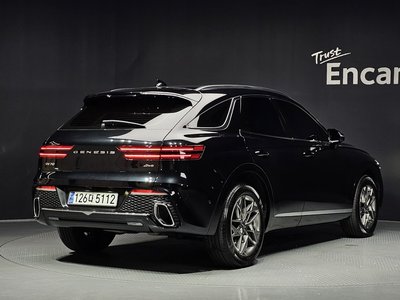 صورة 4 لـ 2023 Genesis GV70