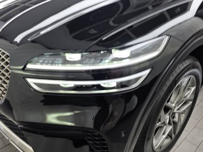 صورة 9 لـ 2023 Genesis GV70