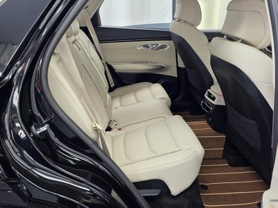 صورة مصغرة 18 لـ 2023 Genesis GV70