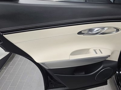 صورة مصغرة 15 لـ 2023 Genesis GV70