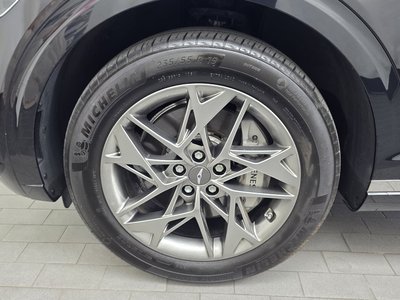 صورة 6 لـ 2023 Genesis GV70