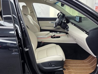 صورة مصغرة 17 لـ 2023 Genesis GV70