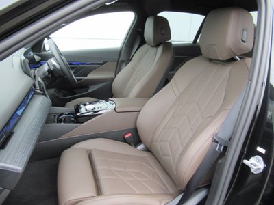 2025 BMW 5 SERIES 缩略图 27