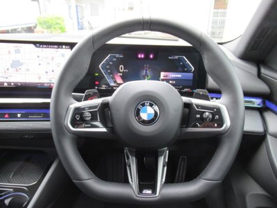 2025 BMW 5 SERIES 缩略图 23