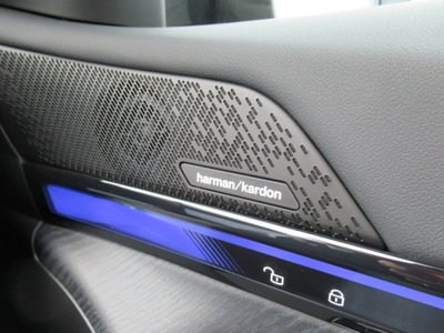 2025 BMW 5 SERIES 缩略图 26