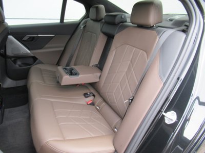 2025 BMW 5 SERIES 缩略图 29