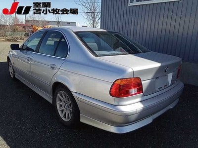 BMW BMW 5 SERIES - 2