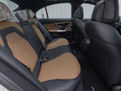 MERCEDES-BENZ E-CLASS - 10