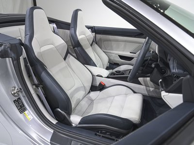 2026 Porsche 911 — миниатюра 14