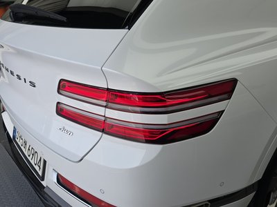 GENESIS GV80 - 10
