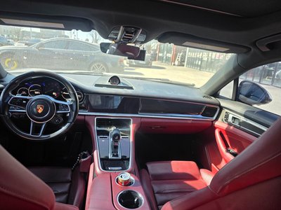 PORSCHE PANAMERA - 5