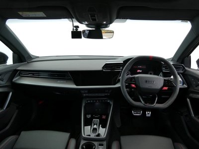 صورة 6 لـ 2025 AUDI RS3 SPORTBACK