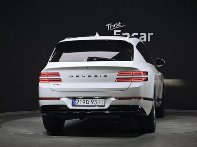 GENESIS GV80 - 3