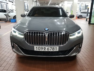 BMW 7 SERIES - 2