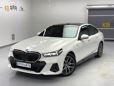 2025 BMW 5 SERIES — миниатюра 18