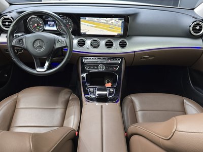 MERCEDES-BENZ E-CLASS - 4