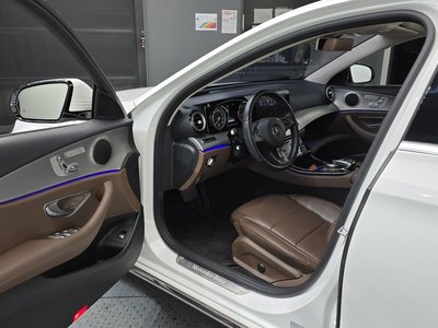 MERCEDES-BENZ E-CLASS - 1