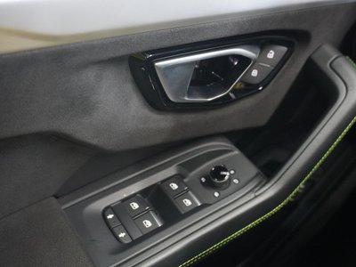 2019 Lamborghini URUS — миниатюра 41