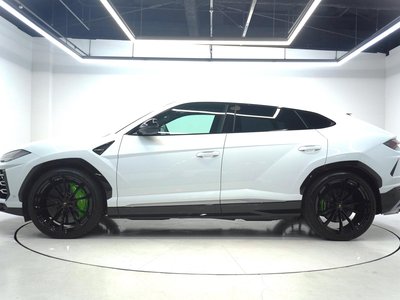 2019 Lamborghini URUS 照片 9