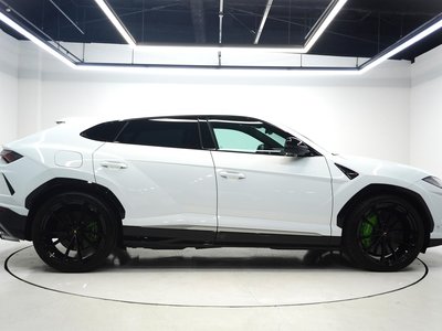 2019 Lamborghini URUS 照片 5