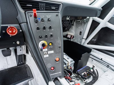 PORSCHE 911 - 9