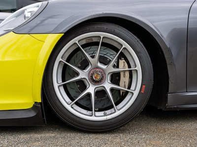 PORSCHE 911 - 6