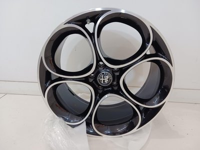 صورة مصغرة 16 لـ 2023 ALFA Romeo JULIA