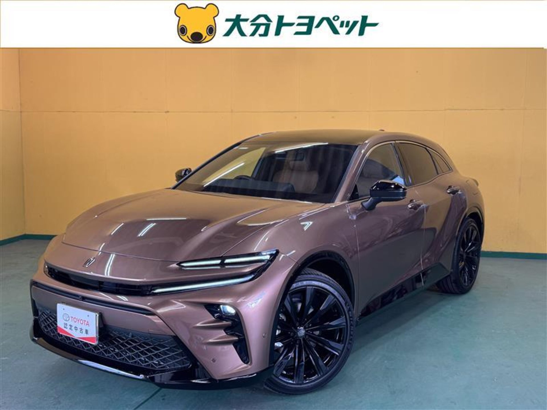 TOYOTA CROWN SPORT - View 1