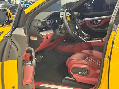 LAMBORGHINI URUS - 9