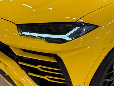 LAMBORGHINI URUS - 5