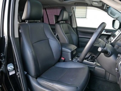 TOYOTA LAND CRUISER PRADO - 2