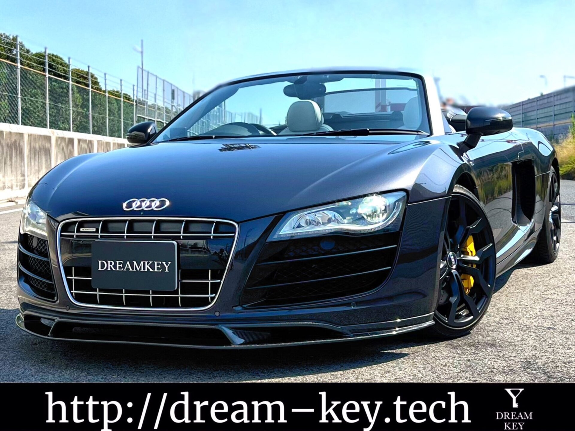 AUDI R8 SPYDER - View 1