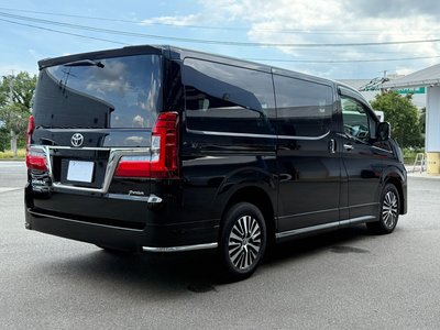TOYOTA GRAND ACE - 7