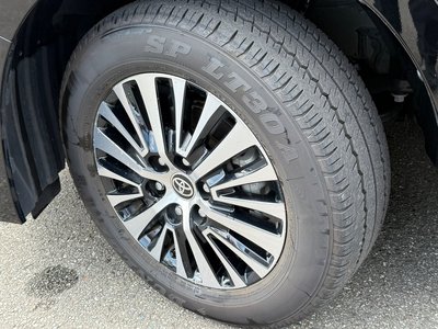 TOYOTA GRAND ACE - 2