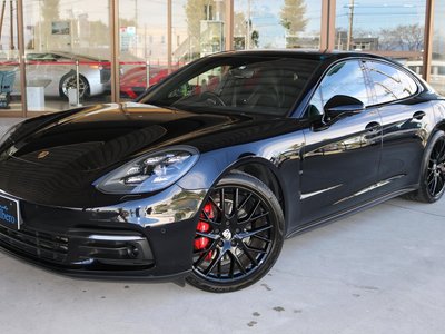 PORSCHE PANAMERA - 8