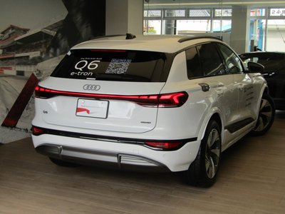 صورة 12 لـ 2025 AUDI Q6 E-TRON