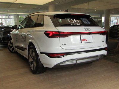 AUDI Q6 - 9