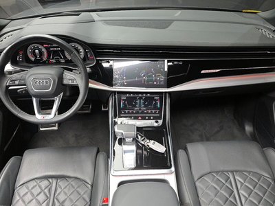 AUDI Q8 - 5