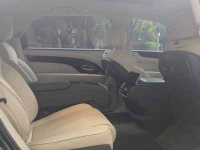 صورة مصغرة 13 لـ 2025 Bentley BENTAYGA