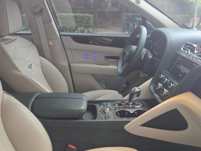 صورة مصغرة 14 لـ 2025 Bentley BENTAYGA