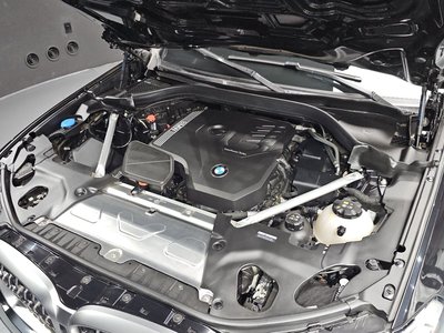 صورة 7 لـ 2023 BMW X4