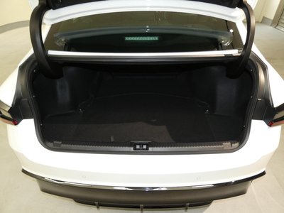 2023 Lexus IS — миниатюра 19