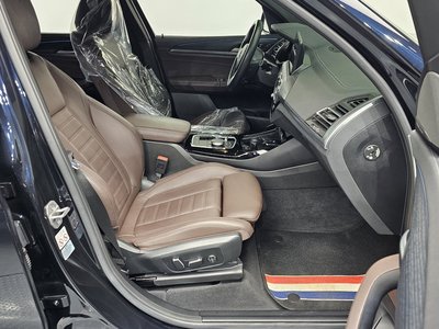 BMW IX3 - 10