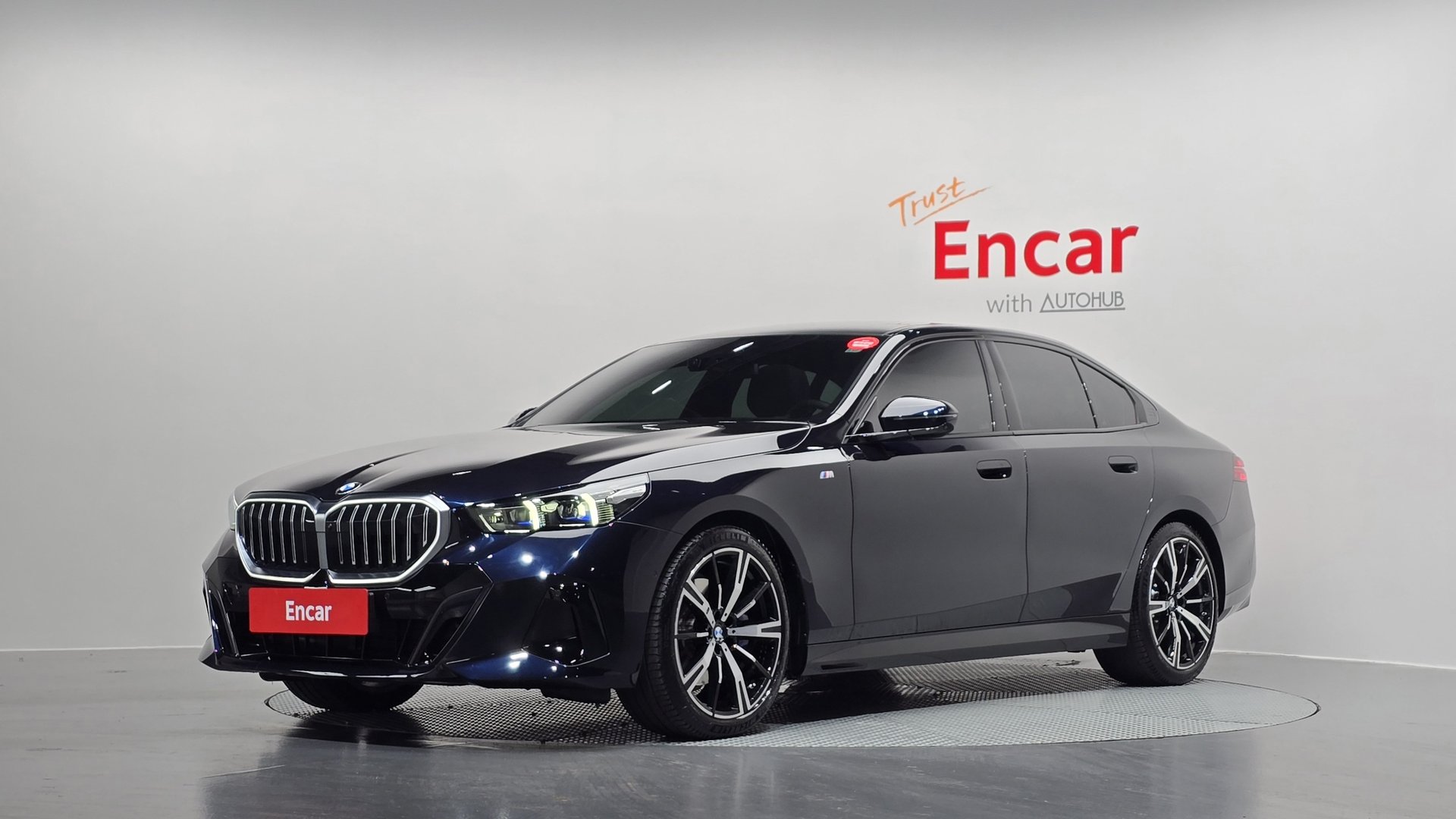 BMW 5 SERIES - View 1