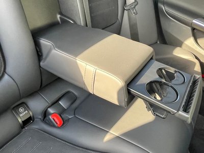 صورة مصغرة 22 لـ 2025 Mercedes-BENZ C-CLASS