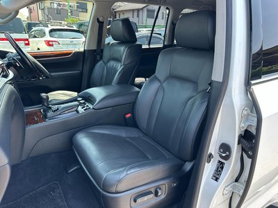 صورة مصغرة 39 لـ 2018 Lexus LX