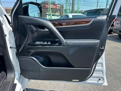 2018 Lexus LX — фото 9
