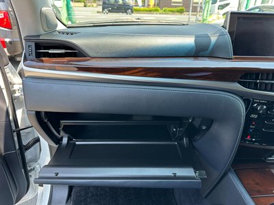 صورة مصغرة 42 لـ 2018 Lexus LX