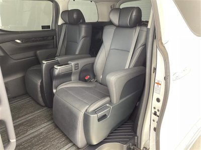 صورة 8 لـ 2020 Toyota ALPHARD