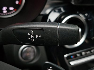 MERCEDES-BENZ C-CLASS - 9